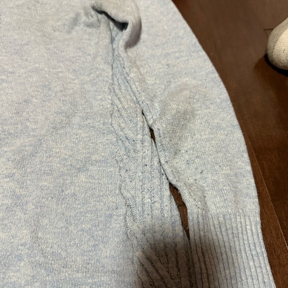 M Blue ribbed knit style turtleneck - Picture 6 of 10